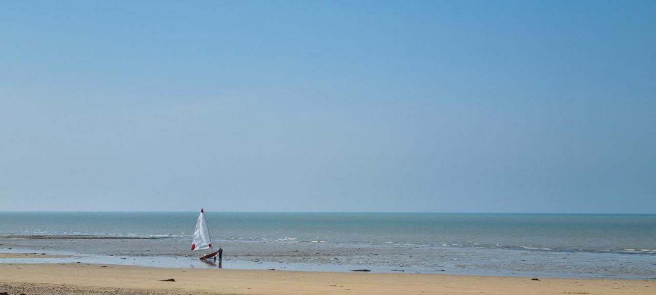 Hébergement de vacances Maison De Bord De Normandie Du Debarquement Proche Caen *